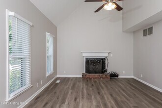 115 Buttercup Rd in Louisville, KY - Building Photo - Building Photo