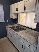 6211 Graceland Ave in Cincinnati, OH - Building Photo - Building Photo