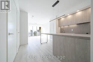 57 Spadina Ave. in Toronto, ON - Building Photo