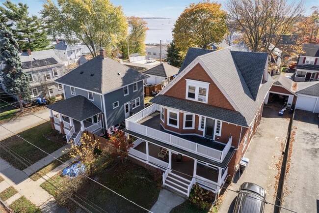 92 Armington St in Cranston, RI - Building Photo - Building Photo