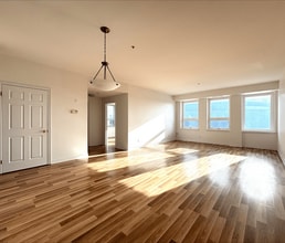 1111 Main Street in Moncton, NB - Building Photo - Building Photo