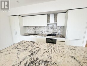 1315 Bay St. in Toronto, ON - Building Photo - Building Photo