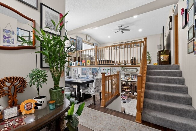 595 Mercury Cir in Shoreview, MN - Building Photo - Building Photo