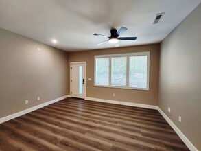 2112 Lentz Rd in Pasco, WA - Building Photo - Building Photo