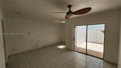 5060 Elmhurst Rd in West Palm Beach, FL - Building Photo - Building Photo