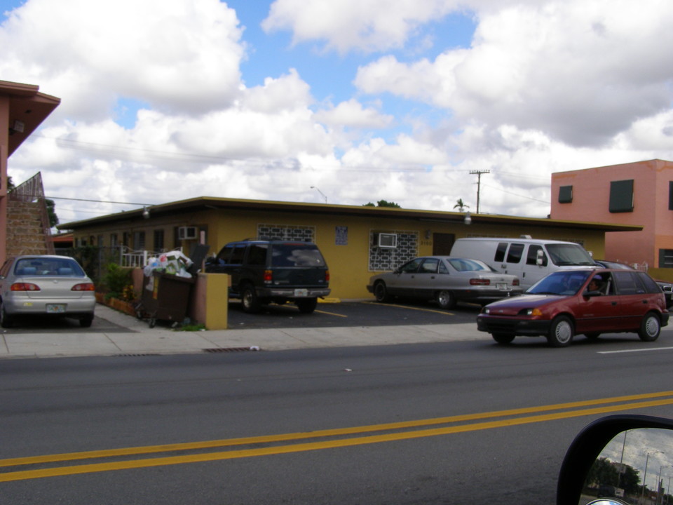 3160 Palm Ave in Hialeah, FL - Building Photo