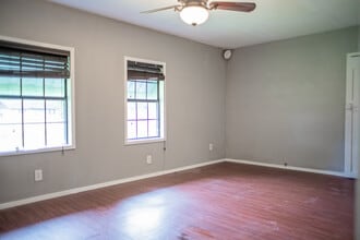 2109 E Goliad Ave in Crockett, TX - Building Photo - Building Photo