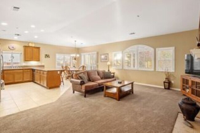 775 Lavender Ln in Templeton, CA - Building Photo - Building Photo