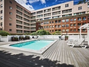 25 Marion St, Unit 24 in Brookline, MA - Building Photo - Building Photo