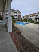 322 Bubble Creek Ct, Unit 9 in Fayetteville, NC - Building Photo - Building Photo