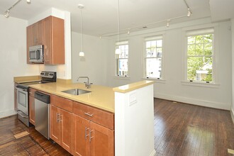 746 Park Rd NW, Unit 2 in Washington, DC - Building Photo - Building Photo