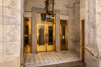 The Royal in San Francisco, CA - Building Photo - Building Photo