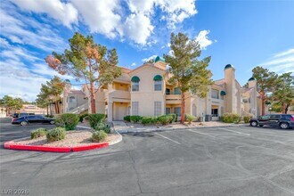 2251 Wigwam Pkwy in Henderson, NV - Foto de edificio - Building Photo