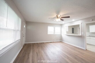 4923 Barlow Dr in Lawrence, IN - Building Photo - Building Photo