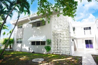 Unwind in Comfort in North Miami Beach, FL - Building Photo - Building Photo