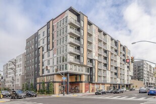 Rowyn in San Diego, CA - Building Photo