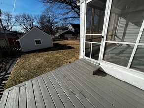 2326 Scott St in Davenport, IA - Building Photo - Building Photo