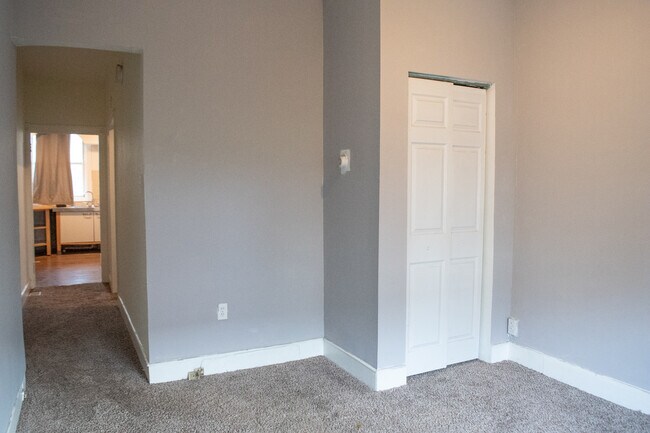 5841 N 12th St, Unit 1 photo'