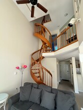 146 W Grand Ave in Old Orchard Beach, ME - Building Photo - Building Photo