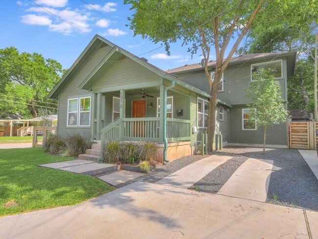1313 Garden St in Austin, TX - Building Photo - Building Photo