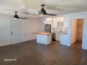 44530 San Carlos Ave in Palm Desert, CA - Building Photo - Building Photo