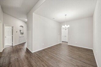 935 Golden Willow Ln in Conroe, TX - Building Photo - Building Photo