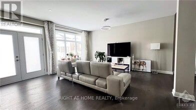 505 Breccia Heights in Ottawa, ON - Building Photo - Building Photo