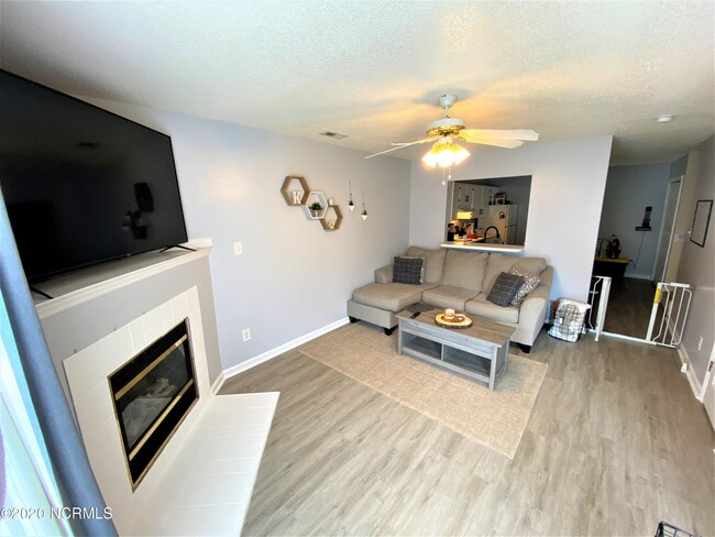 303 Meadowbrook Ln in Jacksonville, NC - Building Photo - Building Photo