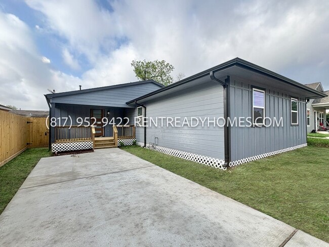 property at 1416 Fairbanks St