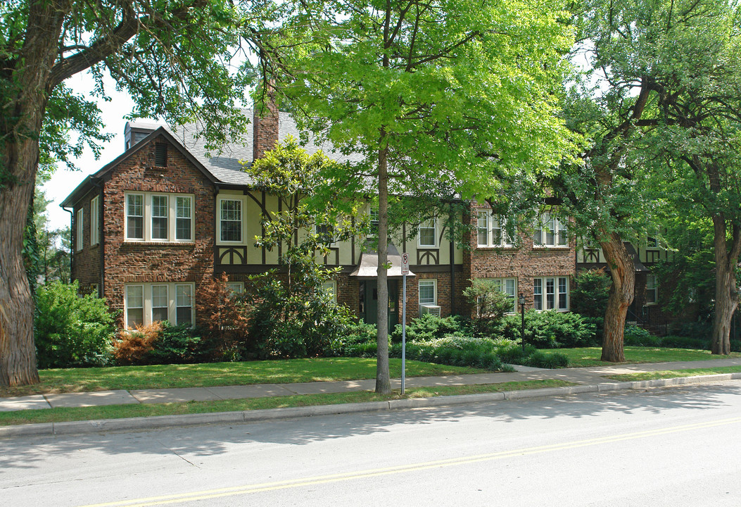 1920 Portland Ave in Nashville, TN - Foto de edificio