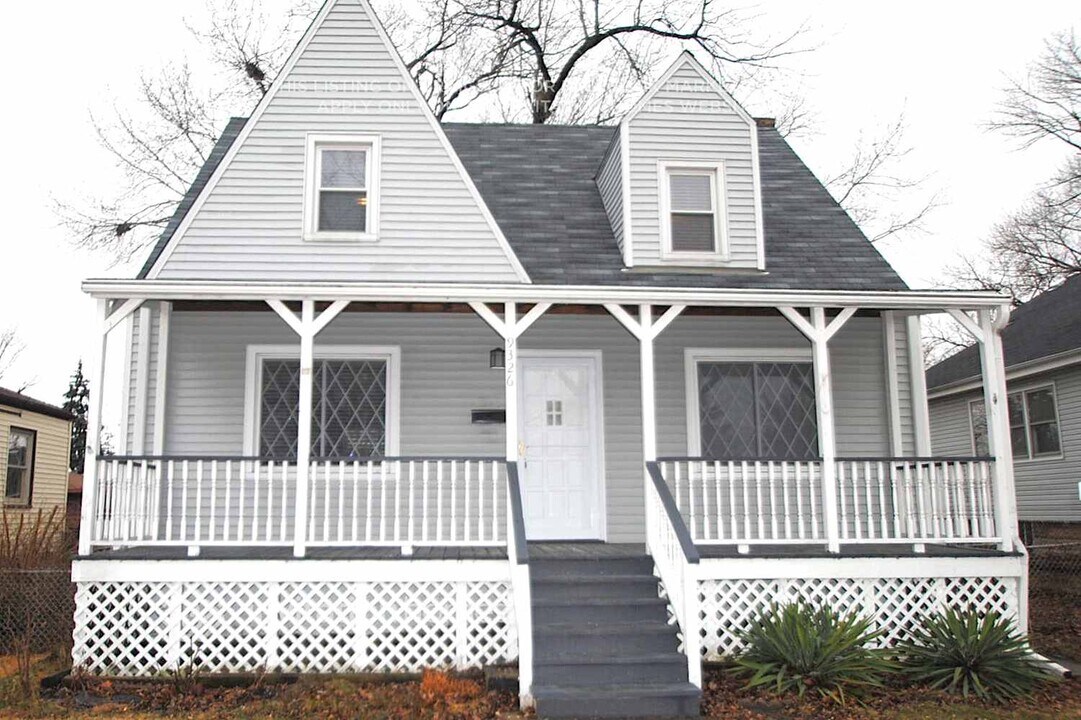 9326 S 54th Ct in Oak Lawn, IL - Building Photo