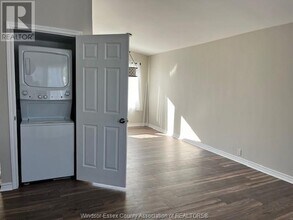 3401 Roxborough Ave in Windsor, ON - Building Photo - Building Photo