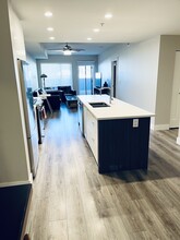 1496 Charlotte Rd in North Vancouver, BC - Building Photo - Building Photo