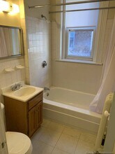 25 Gardner St, Unit 3 in Boston, MA - Foto de edificio - Building Photo