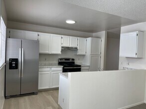 2344 Sunrise Dr in Longmont, CO - Building Photo - Building Photo