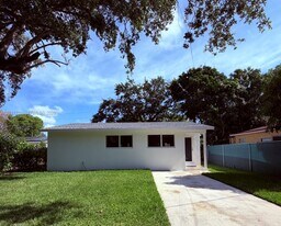 6091 SW 64th Terrace in Miami, FL - Building Photo