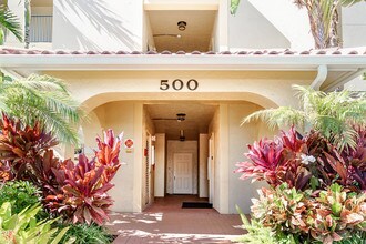 500 Uno Lago Dr-Unit -303 in North Palm Beach, FL - Building Photo - Building Photo