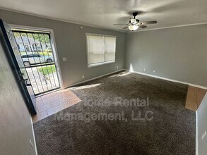 8025 Park Ave in Kansas City, MO - Building Photo - Building Photo