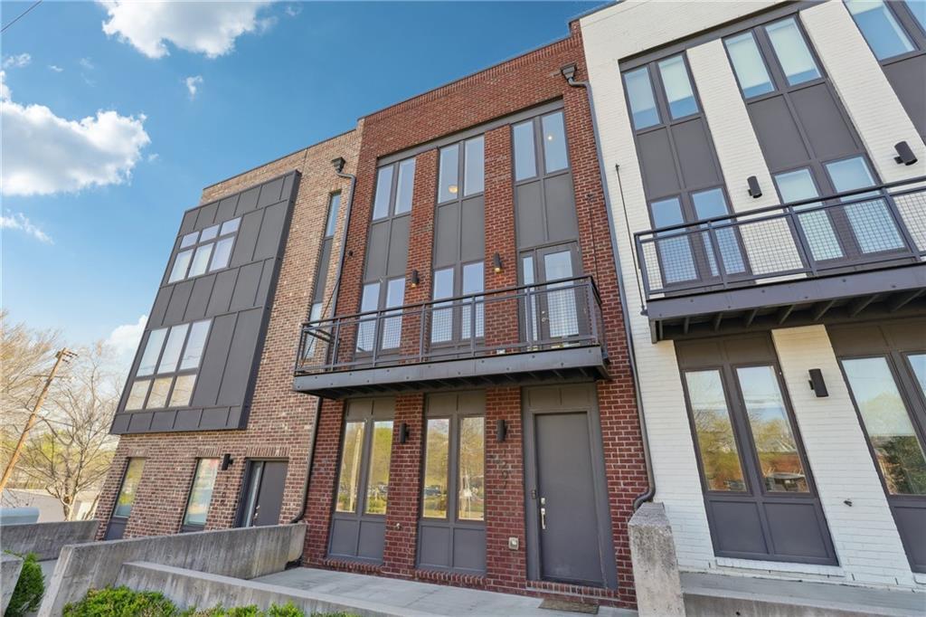 1207 Chelsea Cir NW in Atlanta, GA - Building Photo