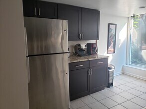 2306 Cambridge St in Baltimore, MD - Building Photo - Building Photo