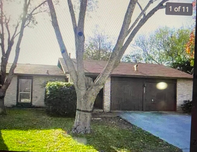 property at 115 N Meadow St