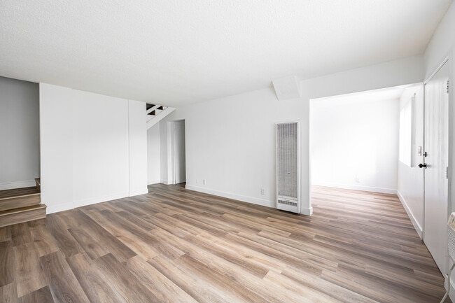 1425 Stoneridge Ontario