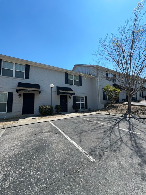 property at 1126 Maple Tree Ln