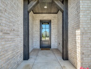 2217 Los Angeles Ave in Edmond, OK - Building Photo - Building Photo