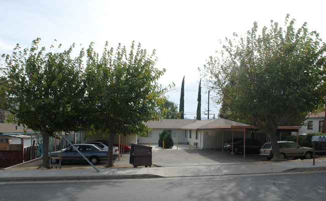 1646 W Williams St in Banning, CA - Building Photo - Building Photo