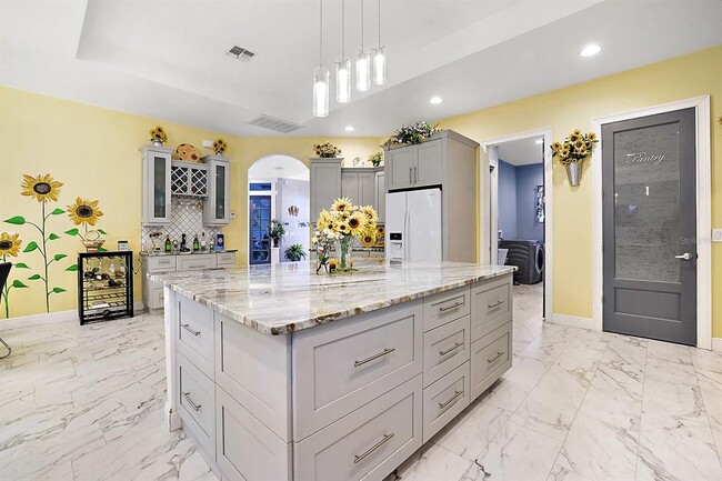 4562 SE 136th Ln in Summerfield, FL - Building Photo - Building Photo