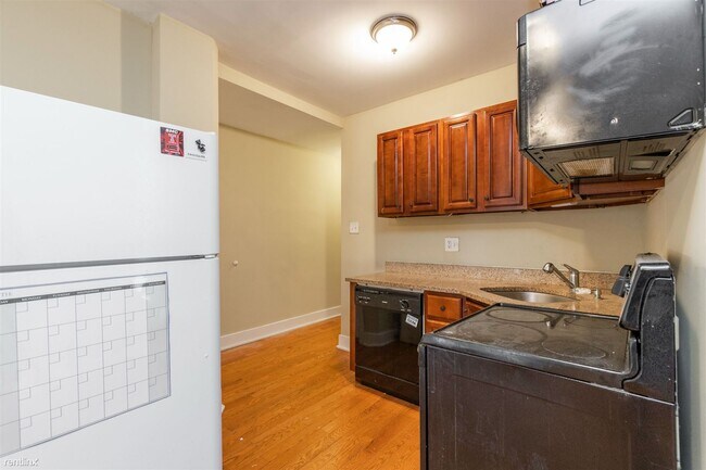 2310 N Park Ave photo'