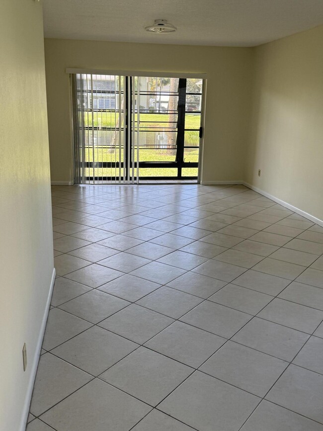 3051 SE Aster Ln in Stuart, FL - Building Photo - Building Photo