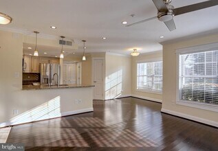 1101 Baybury Ct in Bowie, MD - Building Photo - Building Photo