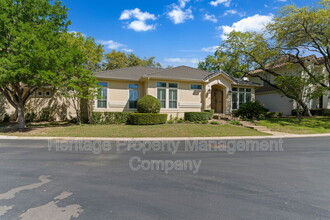 28 Worthsham Dr in San Antonio, TX - Foto de edificio - Building Photo